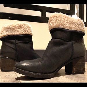 Brand new black boots